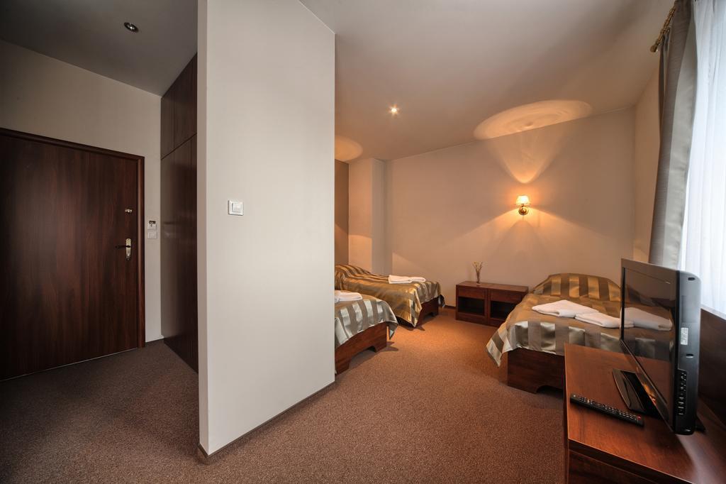 Hotel Stara Fabryka Malogoszcz ห้อง รูปภาพ